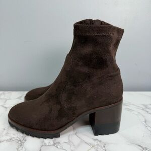 Vaneli Big Girls Ankle Zipper Boot Size 4.5 NWOT #K372